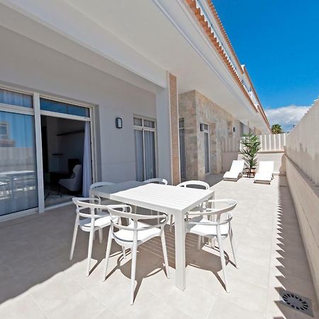 Apartamentos La Laguna II Luxury Apartments 시우다드 케사다 외부 사진