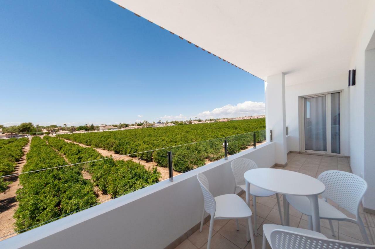 Apartamentos La Laguna II Luxury Apartments 시우다드 케사다 외부 사진