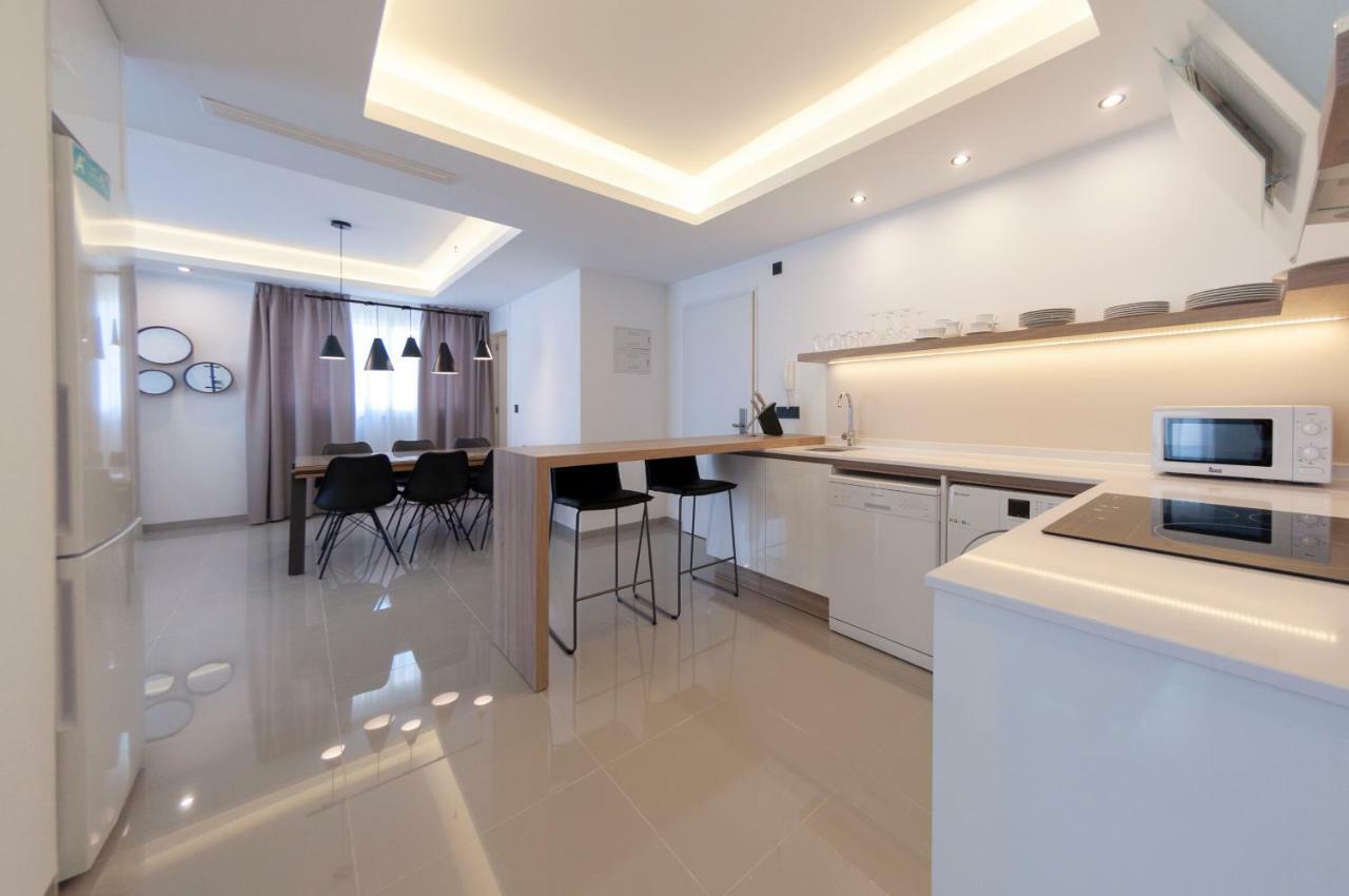 Apartamentos La Laguna II Luxury Apartments 시우다드 케사다 외부 사진
