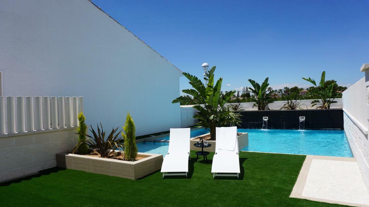 Apartamentos La Laguna II Luxury Apartments 시우다드 케사다 외부 사진